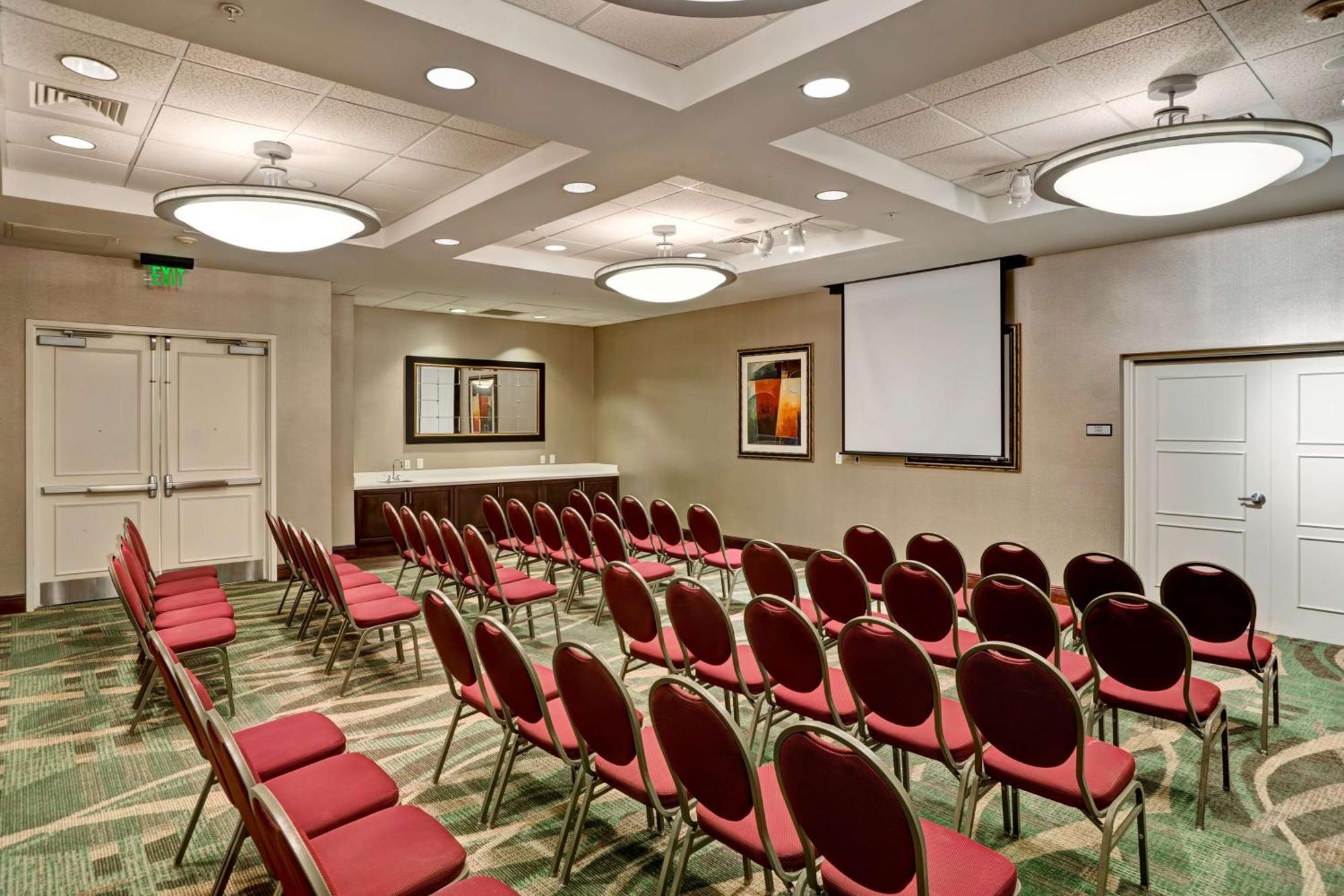 Embassy Suites Fort Myers - Эстеро Экстерьер фото